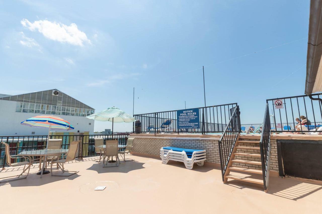 Premiere Motel Wildwood Bagian luar foto